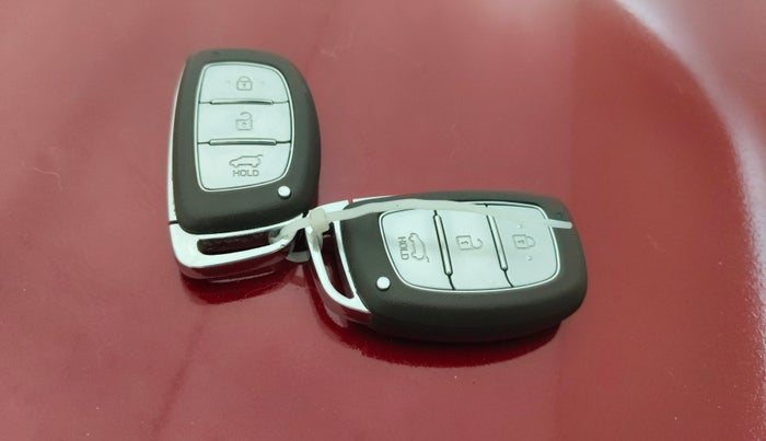 2019 Hyundai Elite i20 ASTA (O) CVT, Petrol, Automatic, 47,308 km, Key Close Up