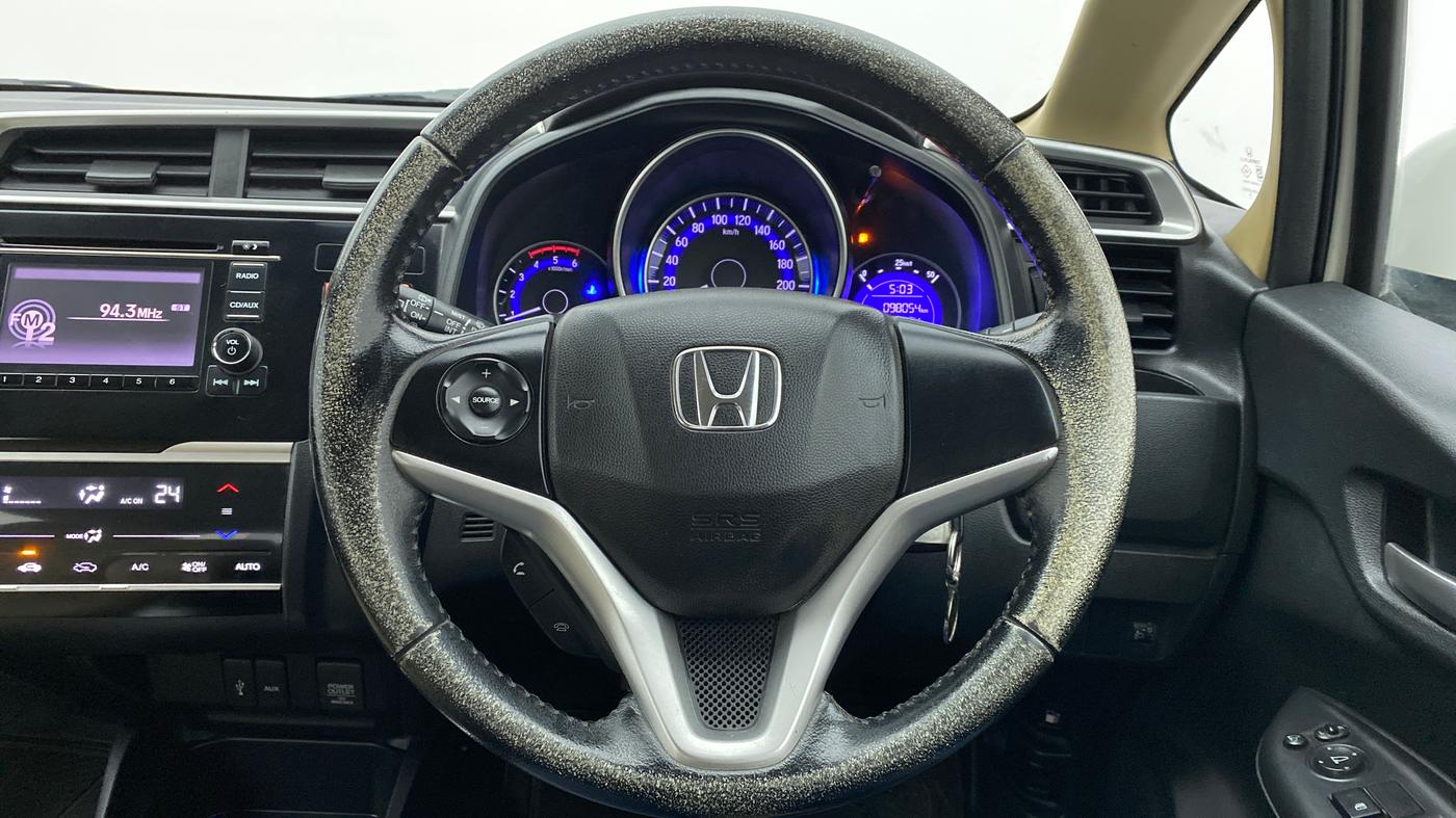 2015 Honda Jazz 1.5 V I DTEC, Diesel, Manual, 98,051 km, Steering Wheel Close Up