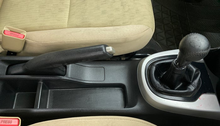 2015 Honda Jazz 1.5 V I DTEC, Diesel, Manual, 98,051 km, Gear Lever