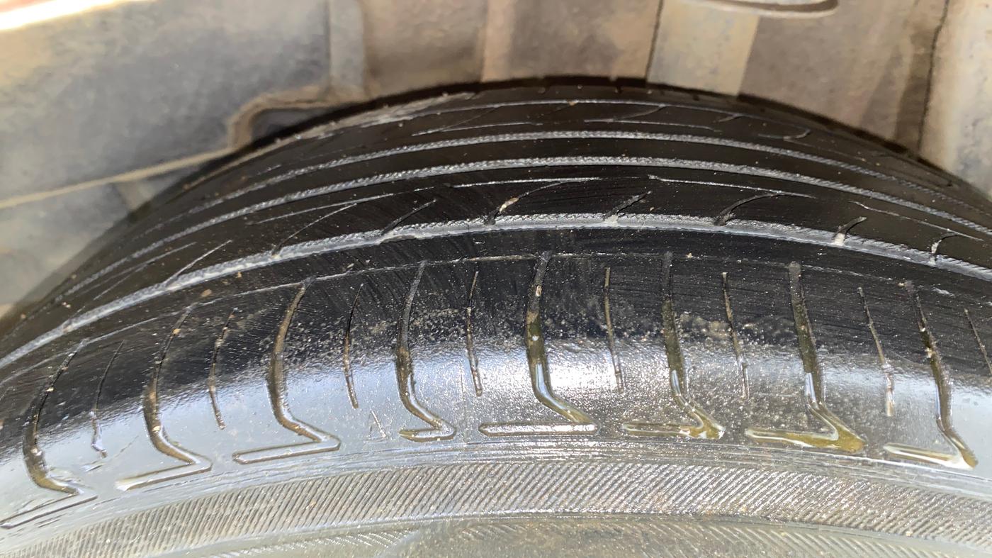 2018 Tata TIGOR XZ PETROL, Petrol, Manual, 1,14,201 km, Left Rear Tyre Tread