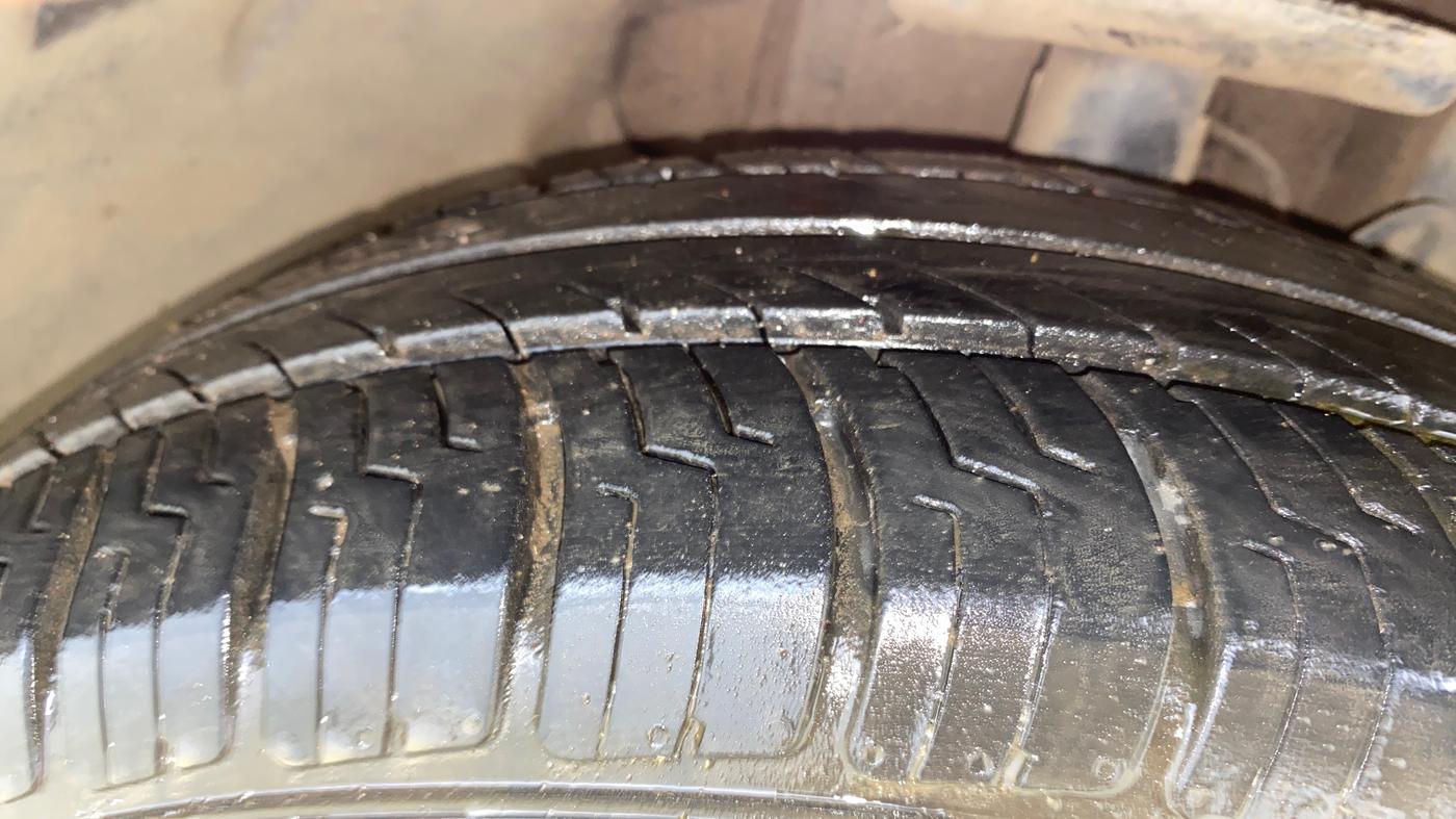 2018 Tata TIGOR XZ PETROL, Petrol, Manual, 1,14,201 km, Right Front Tyre Tread