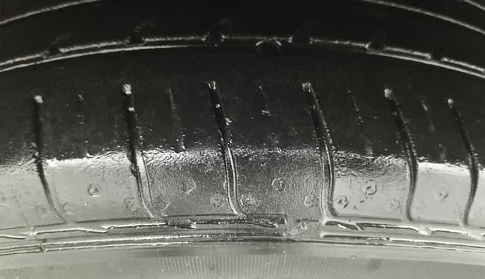 2021 Hyundai VENUE S+ 1.2, Petrol, Manual, 37,486 km, Left Front Tyre Tread
