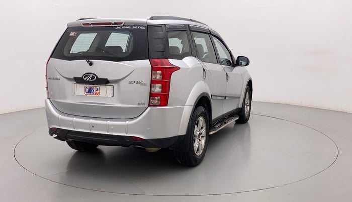2015 Mahindra XUV500 W8, Diesel, Manual, 97,661 km, Right Back Diagonal