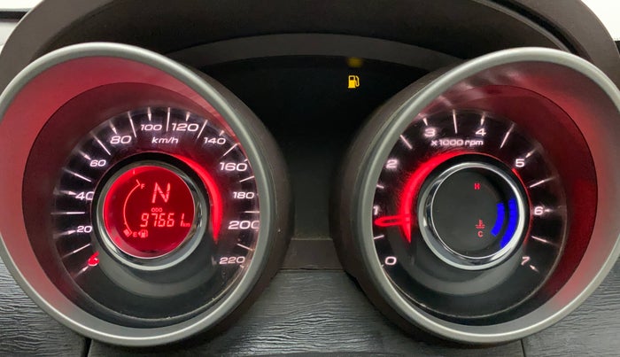 2015 Mahindra XUV500 W8, Diesel, Manual, 97,661 km, Odometer Image