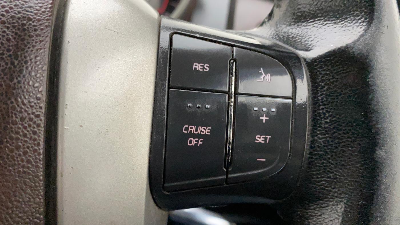 2015 Mahindra XUV500 W8, Diesel, Manual, 97,661 km, Adaptive Cruise Control