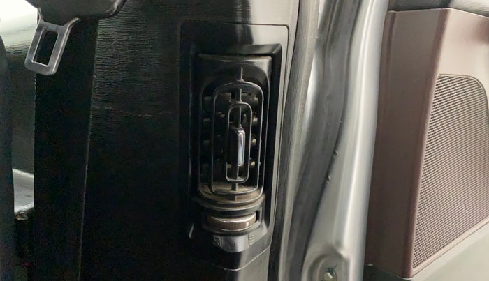 2015 Mahindra XUV500 W8, Diesel, Manual, 97,661 km, Rear AC Vents