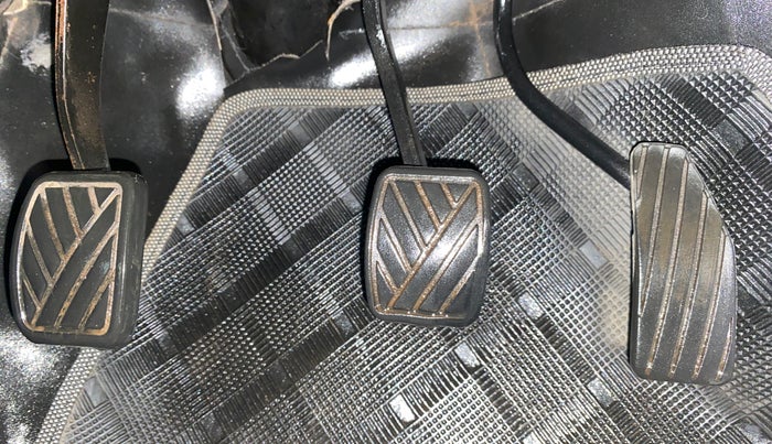 2014 Maruti Wagon R 1.0 LXI CNG, CNG, Manual, 1,24,790 km, Pedals