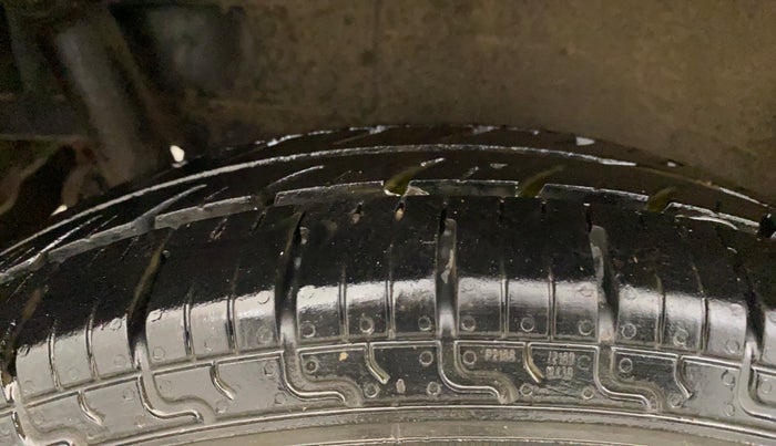 2014 Maruti Wagon R 1.0 LXI CNG, CNG, Manual, 1,24,790 km, Right Rear Tyre Tread