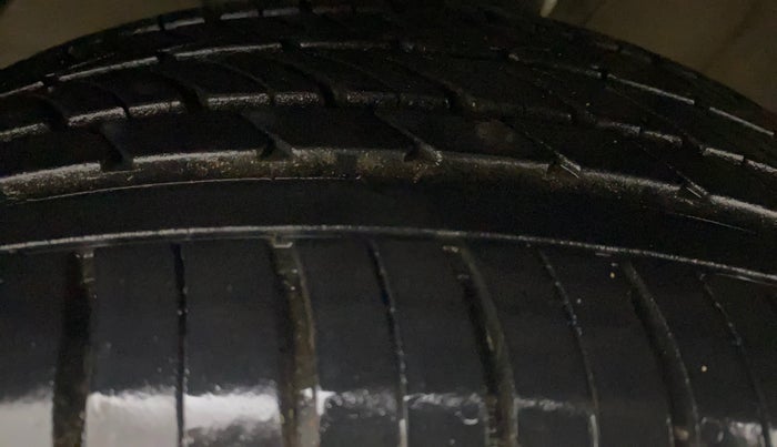 2019 Maruti Baleno ALPHA PETROL 1.2, Petrol, Manual, 1,11,531 km, Left Front Tyre Tread