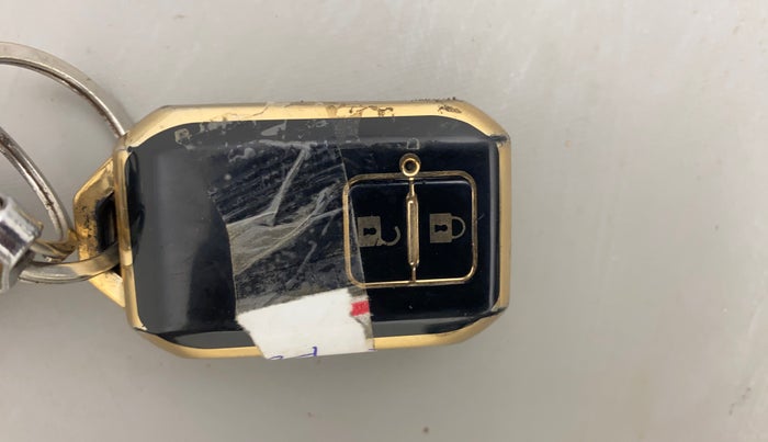 2019 Maruti Baleno ALPHA PETROL 1.2, Petrol, Manual, 1,11,531 km, Key Close Up