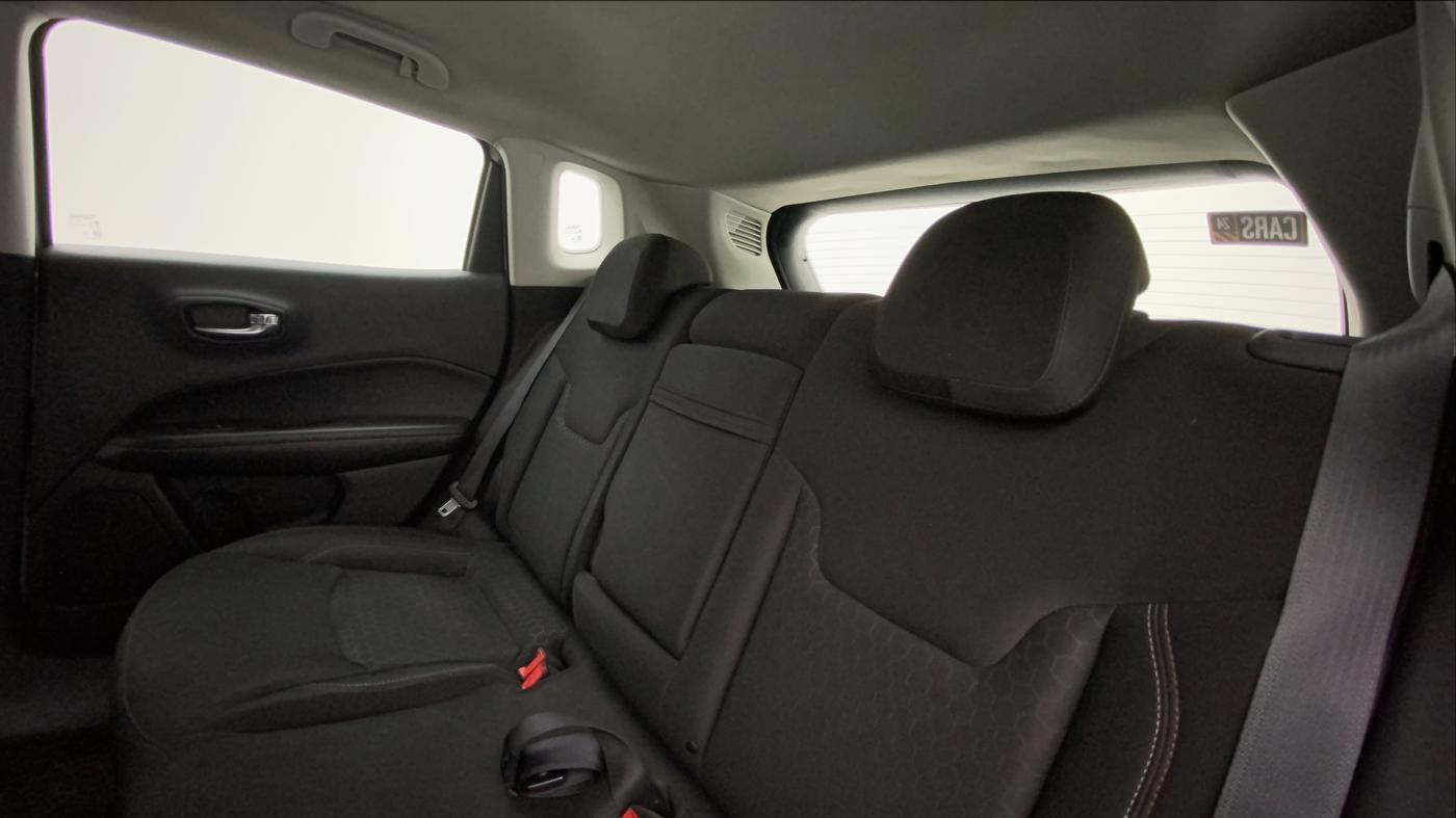 2017 Jeep Compass SPORT 2.0 DIESEL, Diesel, Manual, 1,11,878 km, Right Side Rear Door Cabin