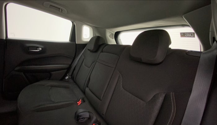 2017 Jeep Compass SPORT 2.0 DIESEL, Diesel, Manual, 1,11,878 km, Right Side Rear Door Cabin
