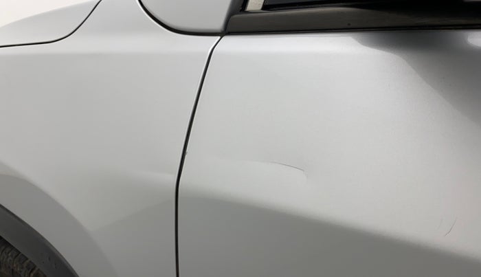 2017 Jeep Compass SPORT 2.0 DIESEL, Diesel, Manual, 1,11,878 km, Front passenger door - Slightly dented