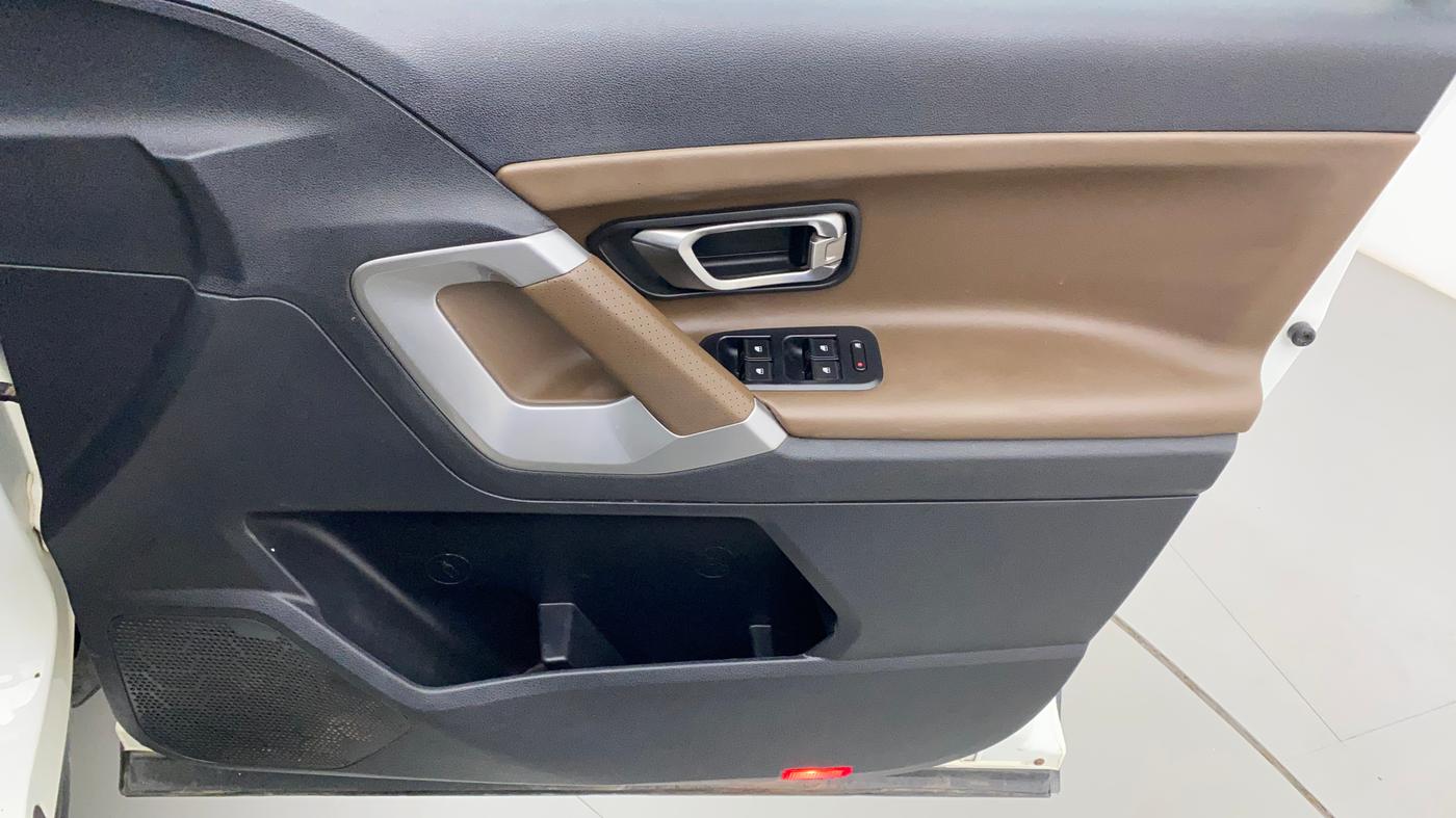 2021 Tata Harrier XZA PLUS 2.0L, Diesel, Automatic, 58,025 km, Driver Side Door Panels Control