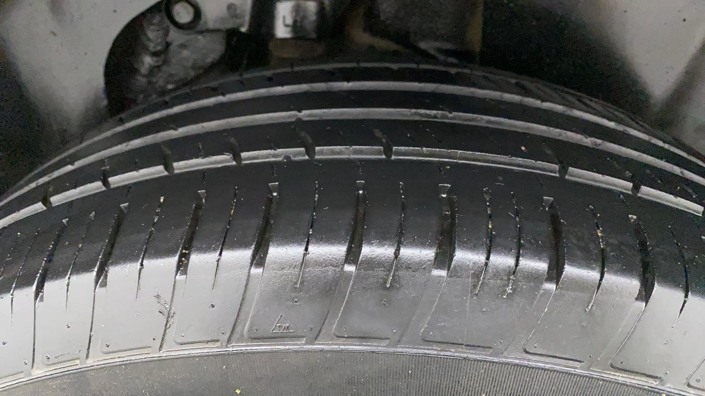 2021 Tata Harrier XZA PLUS 2.0L, Diesel, Automatic, 58,025 km, Left Rear Tyre Tread