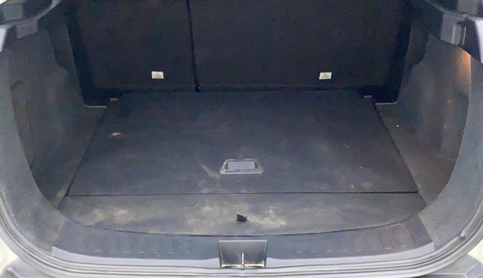 2021 Tata Harrier XZA PLUS 2.0L, Diesel, Automatic, 58,025 km, Boot Inside