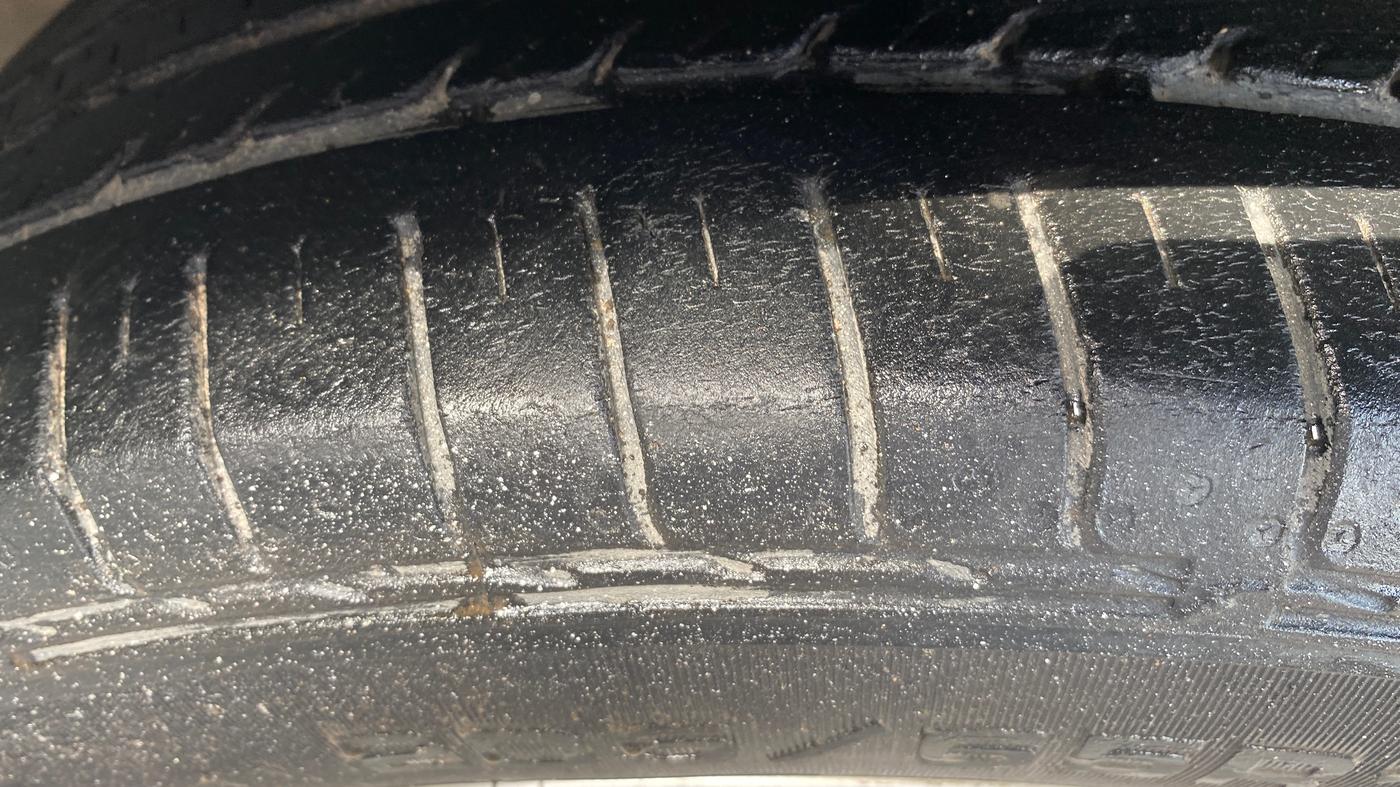 2015 Hyundai Creta S 1.6 PETROL, Petrol, Manual, 96,870 km, Left Front Tyre Tread