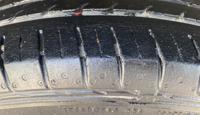 2015 Hyundai Creta S 1.6 PETROL, Petrol, Manual, 96,870 km, Right Rear Tyre Tread