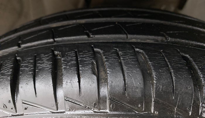 2013 Nissan Micra Active XV, Petrol, Manual, 97,992 km, Right Front Tyre Tread