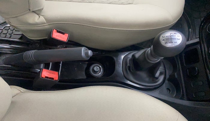 2014 Renault Duster 110 PS RXL DIESEL, Diesel, Manual, 90,221 km, Gear Lever