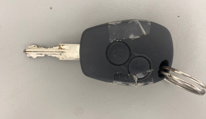 2014 Renault Duster 110 PS RXL DIESEL, Diesel, Manual, 90,221 km, Key Close Up