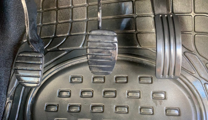 2014 Renault Duster 110 PS RXL DIESEL, Diesel, Manual, 90,221 km, Pedals