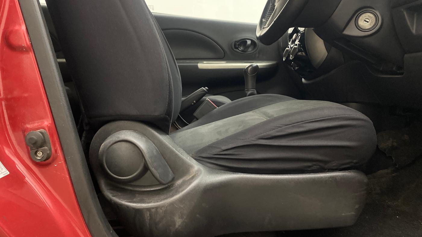 2018 Nissan Micra Active XV, Petrol, Manual, 93,788 km, Driver Side Adjustment Panel
