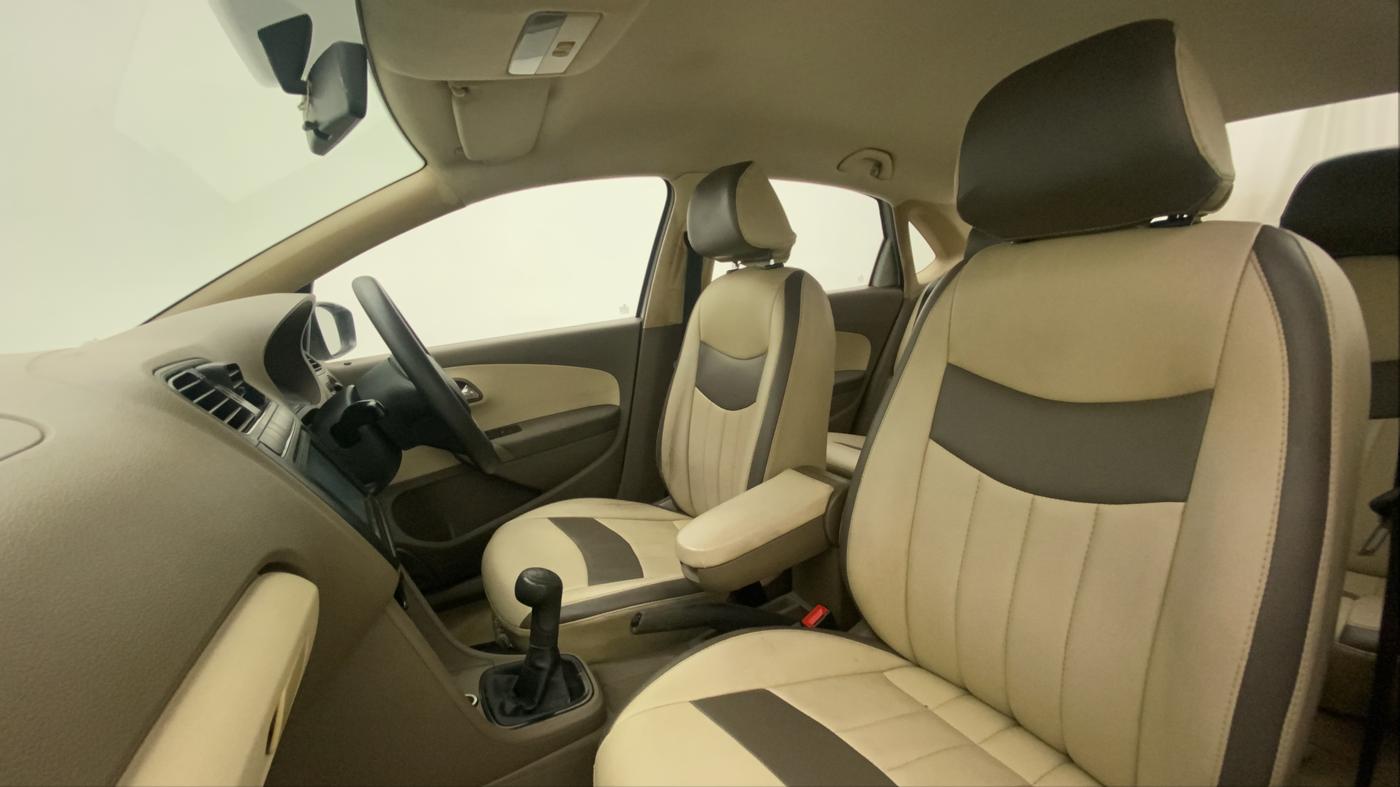 2013 Skoda Rapid ACTIVE 1.6 TDI CR MT PLUS, Diesel, Manual, 56,954 km, Right Side Front Door Cabin