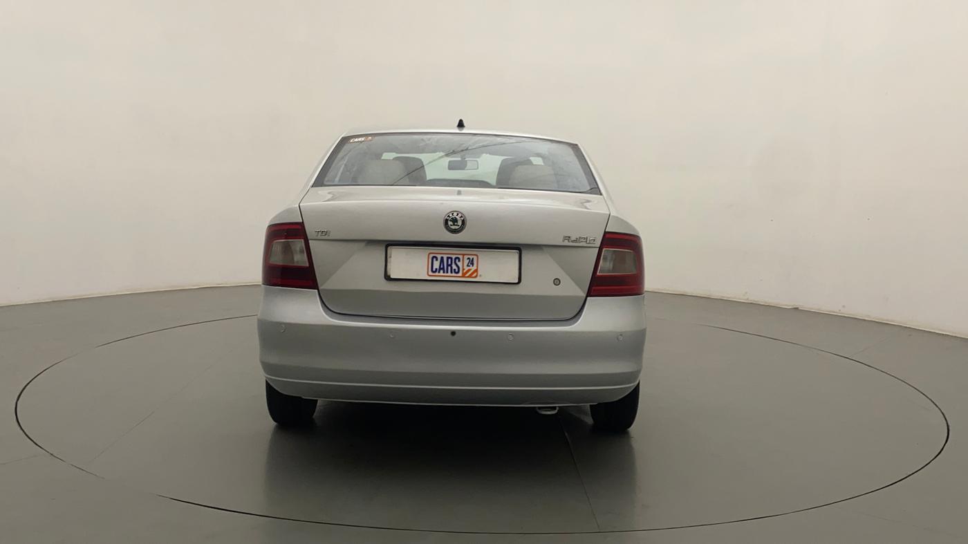 2013 Skoda Rapid ACTIVE 1.6 TDI CR MT PLUS, Diesel, Manual, 56,954 km, Back/Rear