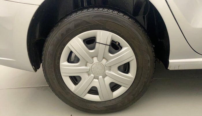 2013 Skoda Rapid ACTIVE 1.6 TDI CR MT PLUS, Diesel, Manual, 56,954 km, Right Rear Wheel