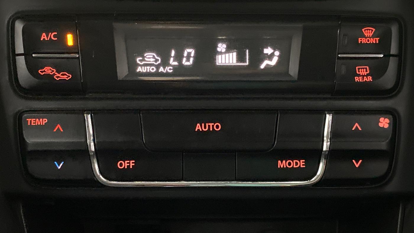 2016 Maruti Vitara Brezza ZDI, Diesel, Manual, 67,996 km, Automatic Climate Control