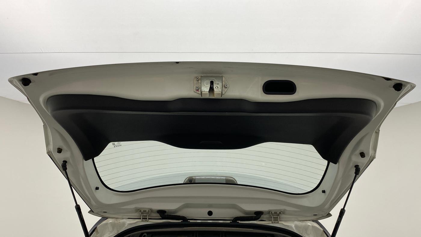 2016 Maruti Vitara Brezza ZDI, Diesel, Manual, 67,996 km, Boot Door Open