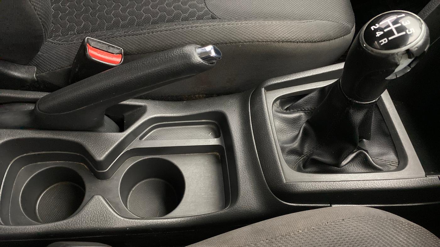 2016 Maruti Vitara Brezza ZDI, Diesel, Manual, 67,996 km, Gear Lever