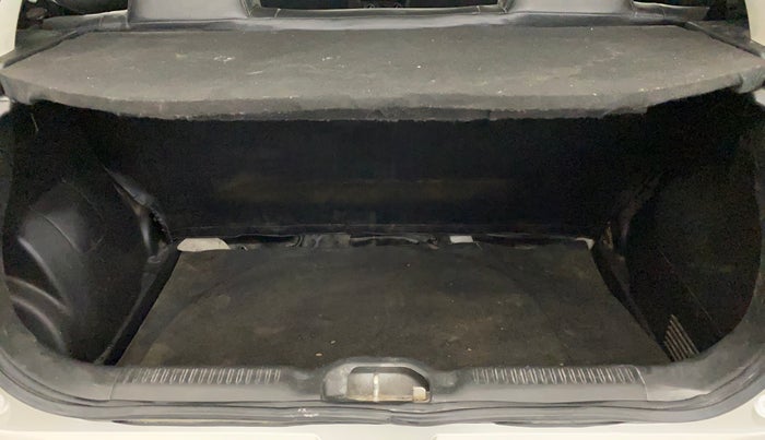 2020 Maruti Swift LXI, Petrol, Manual, 35,030 km, Boot Inside