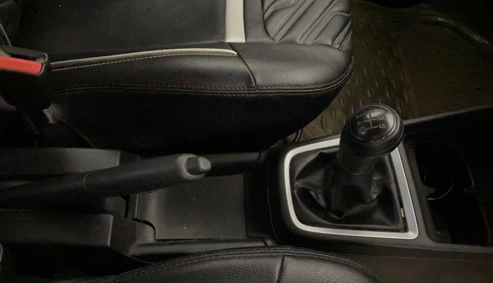 2020 Maruti Swift LXI, Petrol, Manual, 35,030 km, Gear Lever