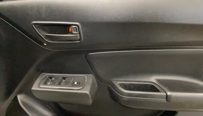 2020 Maruti Swift LXI, Petrol, Manual, 35,030 km, Driver Side Door Panels Control