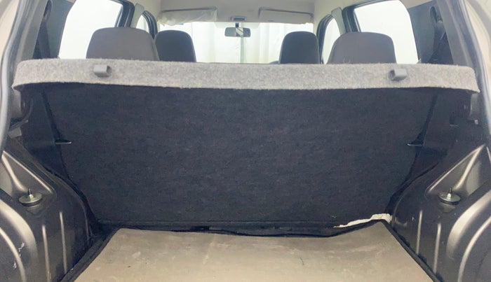 2018 Renault Kwid RXT 1.0 AMT, Petrol, Automatic, 22,451 km, Boot Inside