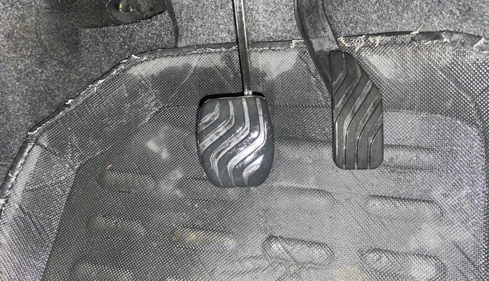 2018 Renault Kwid RXT 1.0 AMT, Petrol, Automatic, 22,451 km, Pedals