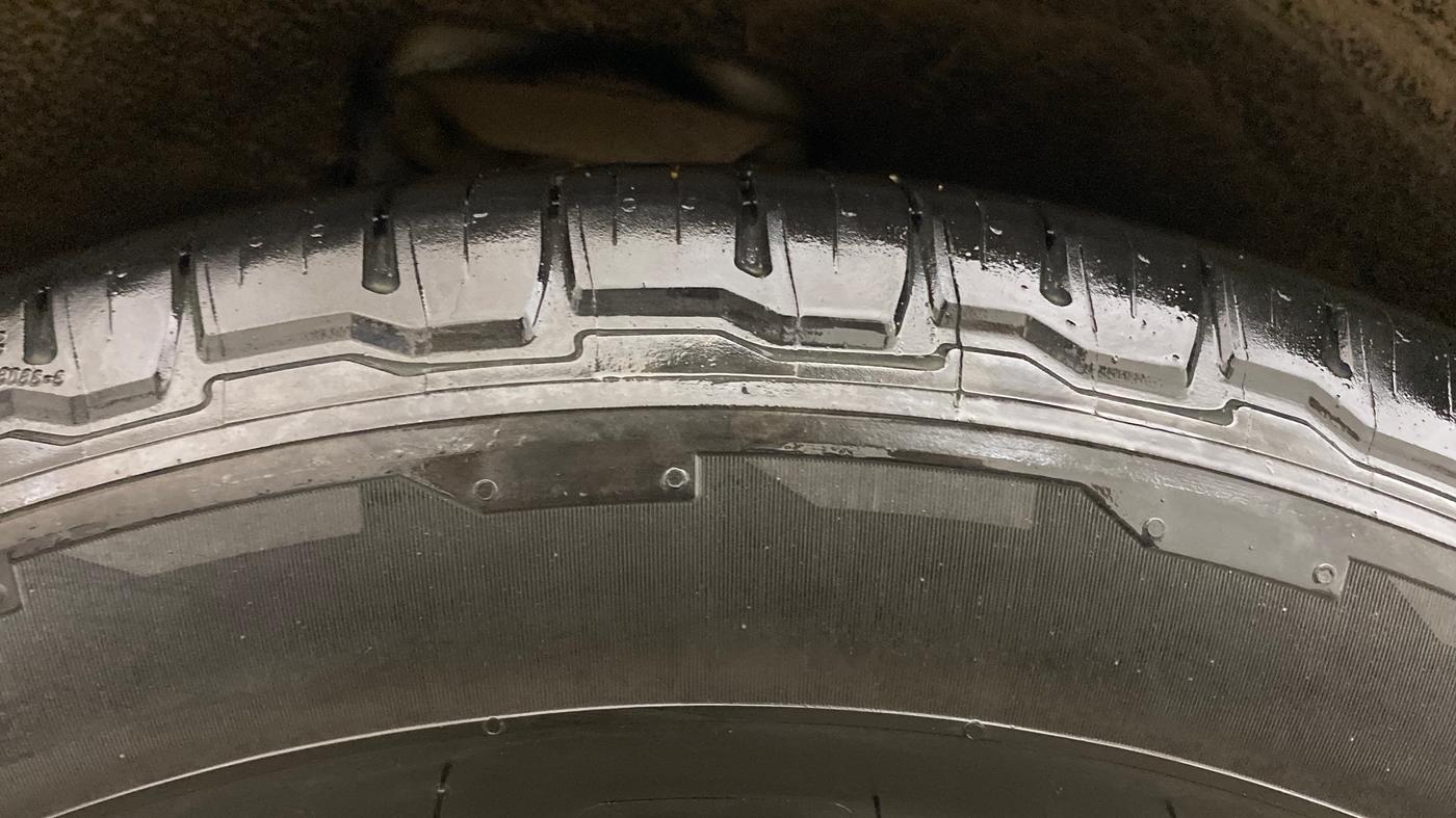 2020 Hyundai Tucson GL (O) 2WD AT, Diesel, Automatic, 1,40,820 km, Right Rear Tyre Tread