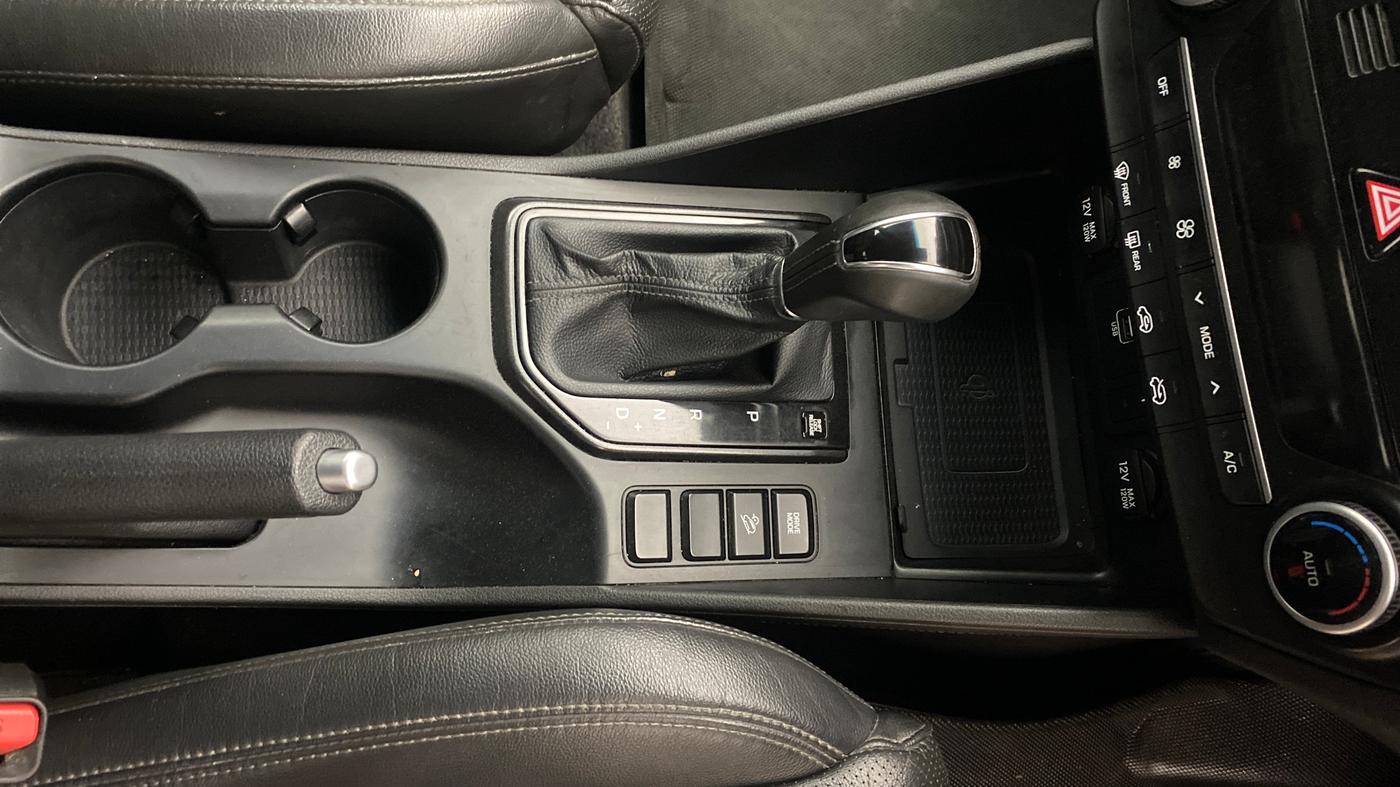 2020 Hyundai Tucson GL (O) 2WD AT, Diesel, Automatic, 1,40,820 km, Gear Lever