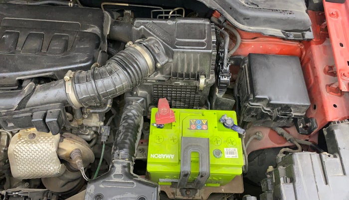 2020 Mahindra XUV300 W8 1.2 PETROL, Petrol, Manual, 96,104 km, Engine View - Left