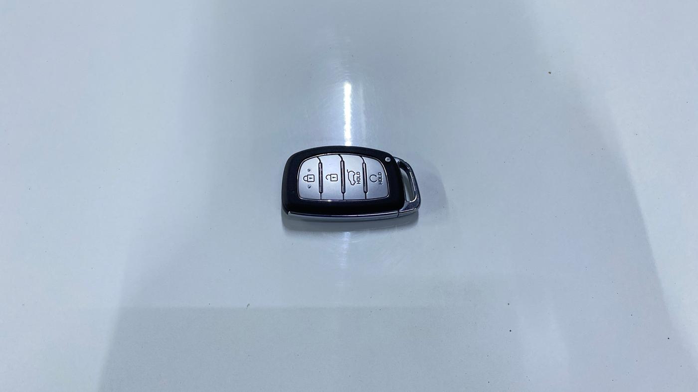 2024 Hyundai VENUE SX 1.5 CRDI, Diesel, Manual, 17,740 km, Key Close Up