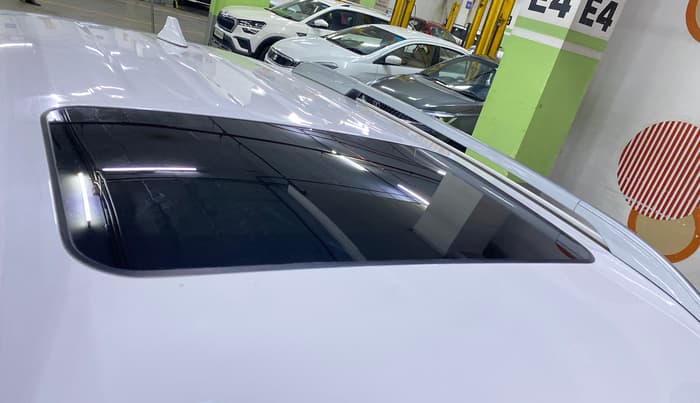 2024 Hyundai VENUE SX 1.5 CRDI, Diesel, Manual, 17,740 km, Moonroof/ Sunroof