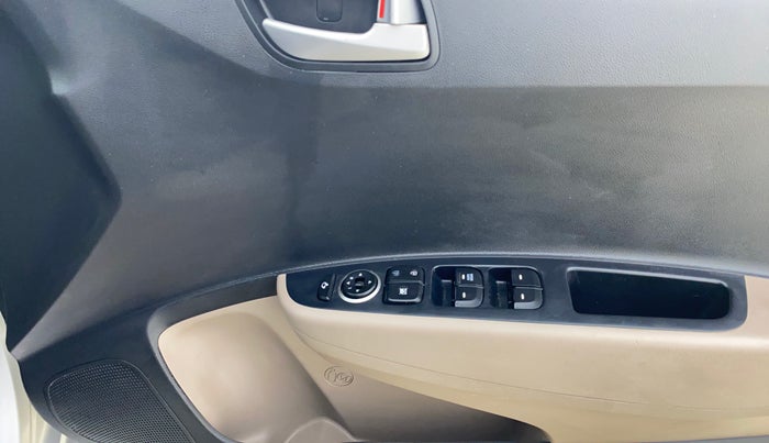 2018 Hyundai Grand i10 ASTA 1.2 KAPPA VTVT, CNG, Manual, 62,098 km, Driver Side Door Panels Control