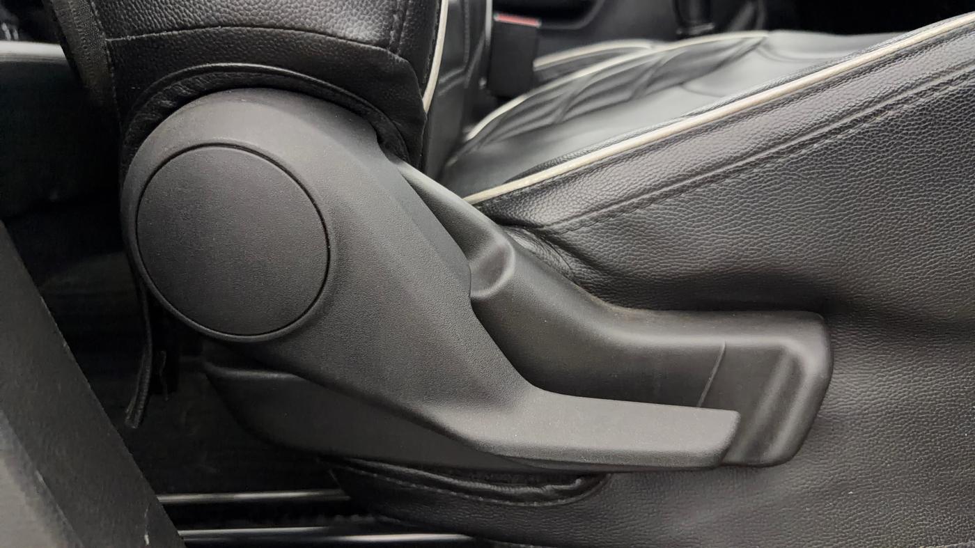 2022 Maruti Celerio VXI CNG, CNG, Manual, 18,787 km, Driver Side Adjustment Panel
