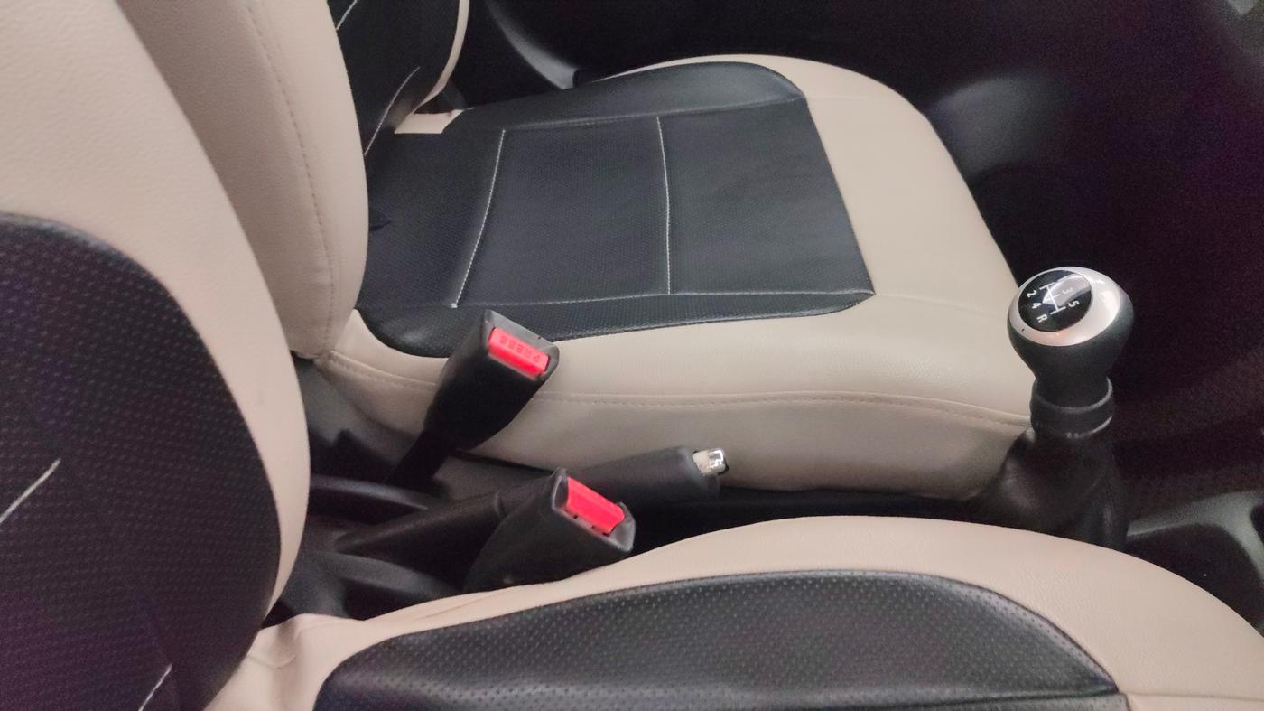 2017 Maruti Wagon R 1.0 VXI, Petrol, Manual, 34,612 km, Gear Lever
