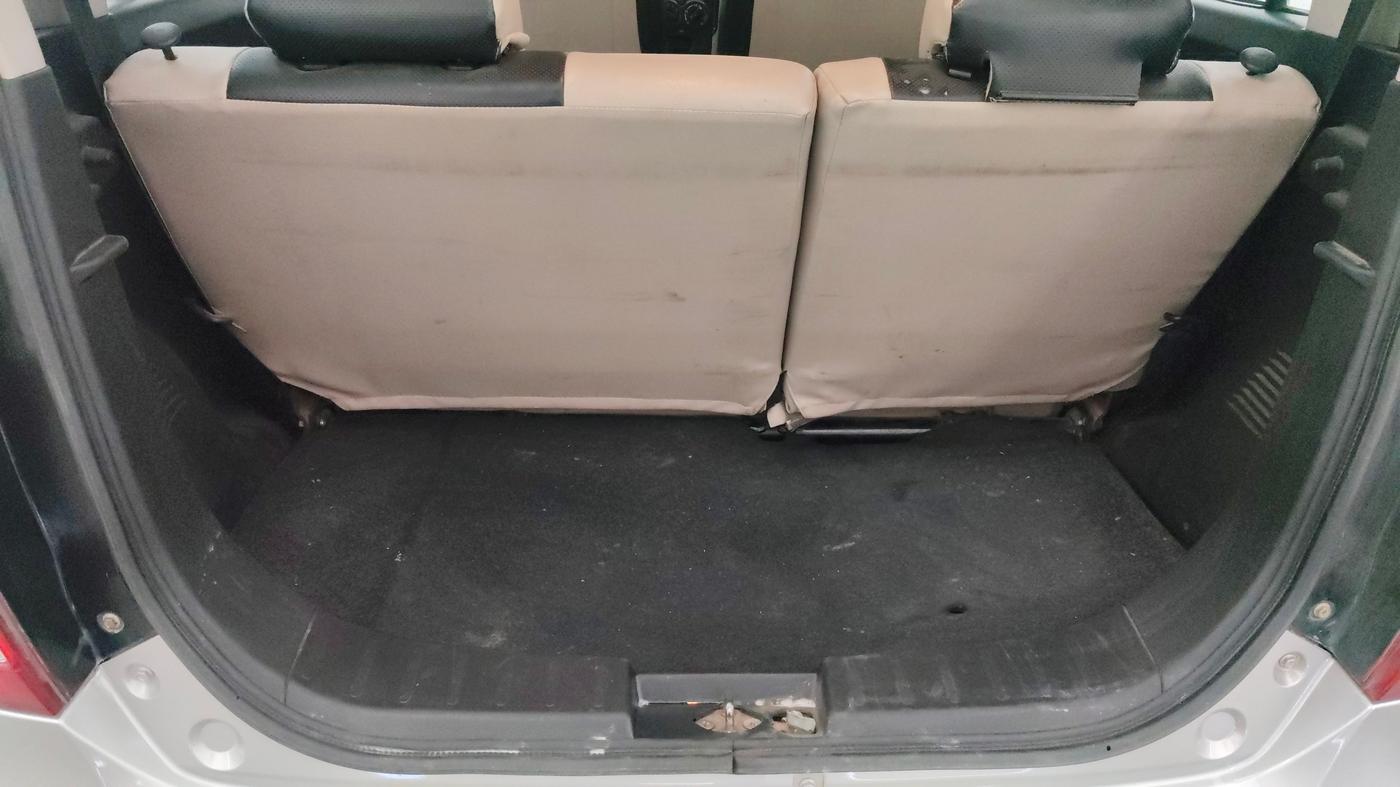 2017 Maruti Wagon R 1.0 VXI, Petrol, Manual, 34,612 km, Boot Inside