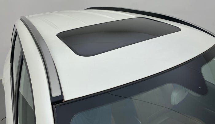 2019 Mahindra XUV500 W11 (O), Diesel, Manual, 29,847 km, Roof