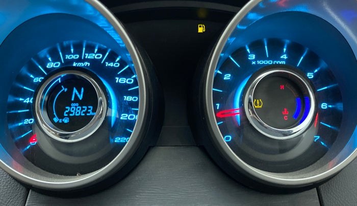 2019 Mahindra XUV500 W11 (O), Diesel, Manual, 29,847 km, Odometer Image