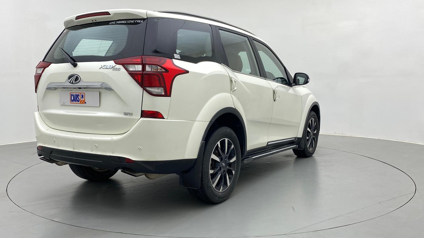 2019 Mahindra XUV500 W11 (O), Diesel, Manual, 29,847 km, Right Back Diagonal
